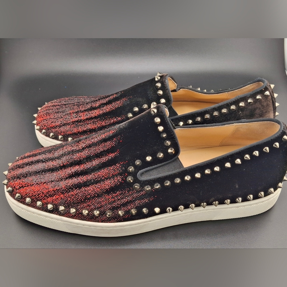 CHRISTIAN LOUBOUTIN